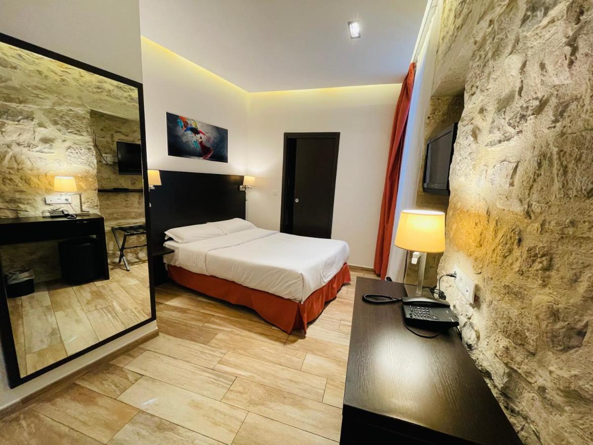 Central Hotel Nimes Ngoại thất bức ảnh