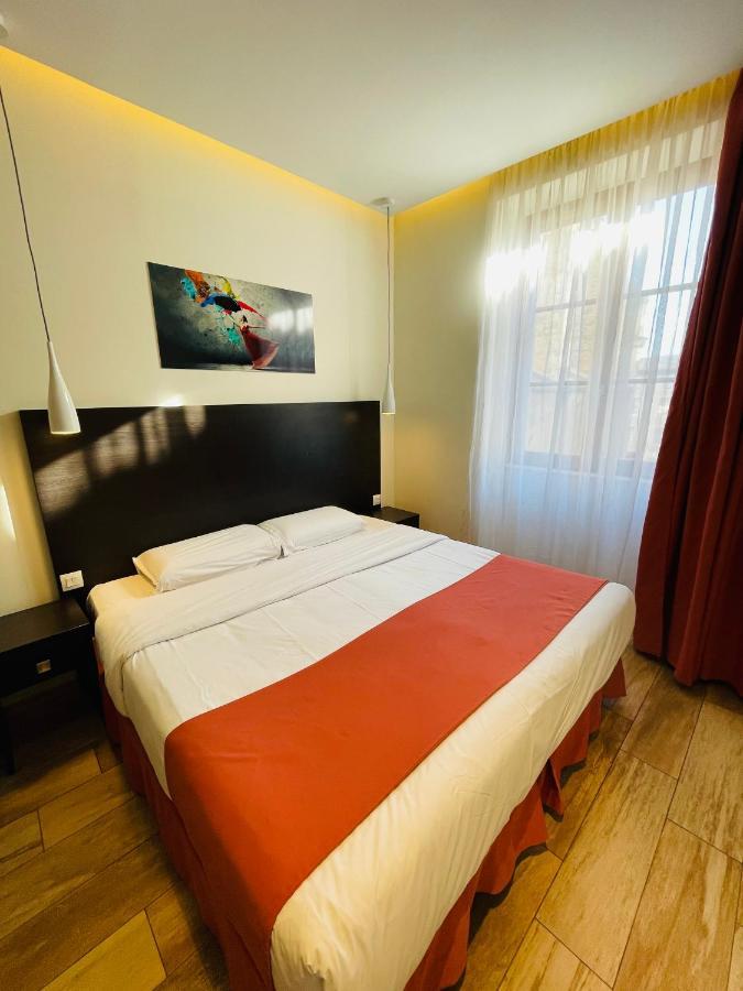 Central Hotel Nimes Ngoại thất bức ảnh