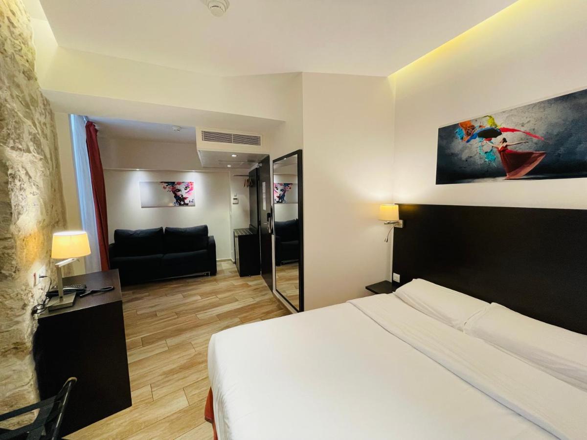 Central Hotel Nimes Ngoại thất bức ảnh