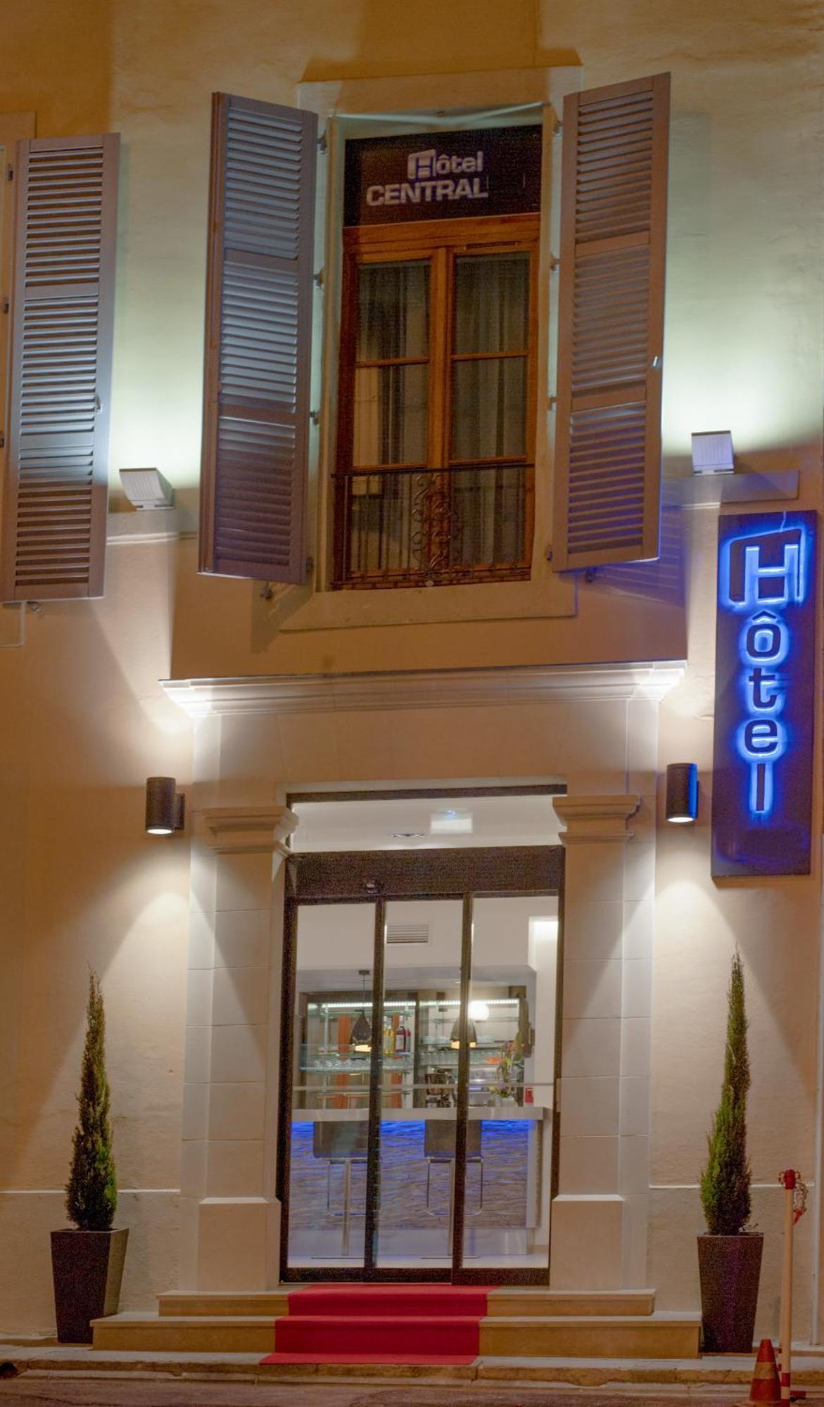 Central Hotel Nimes Ngoại thất bức ảnh